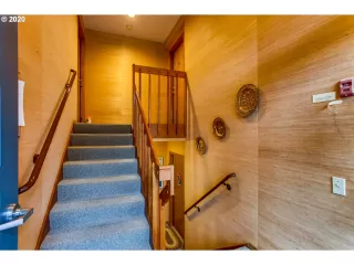 Photo #4: 20359177 Listing 