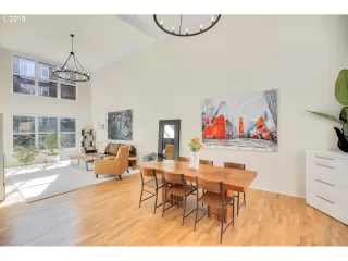 Photo #1: 20359407 Listing