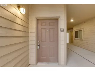 Photo #1: 20359915 Listing