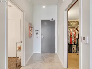 Photo #3: 20360179 Listing 