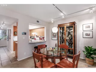 Photo #4: 20360229 Listing 