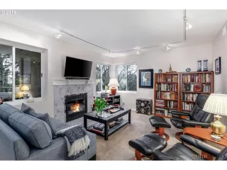 Photo #6: 20360229 Listing 