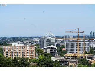 Photo #2: 20361141 Listing