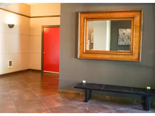 Photo #5: 20361141 Listing