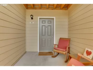 Photo #3: 20361491 Listing