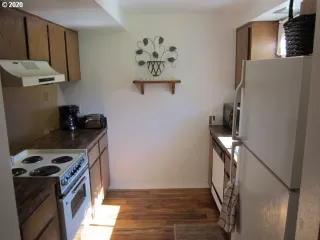 Photo #2: 20361751 Listing