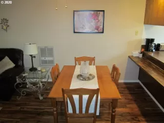 Photo #6: 20361751 Listing