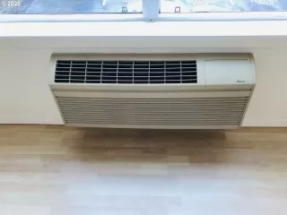 Photo #1: 20362209 Listing