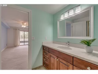 Photo #3: 20362210 Listing