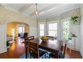 Photo #4: 20363641 Listing