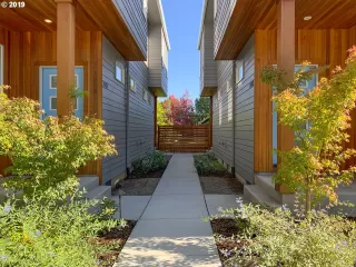 Photo #3: 20364048 Listing