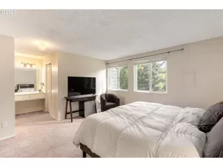 Photo #3: 20364195 Listing