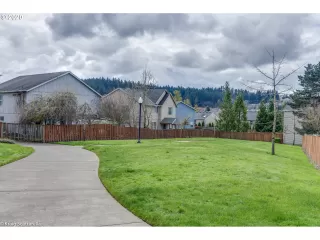 Photo #2: 20365172 Listing