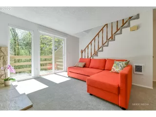 Photo #3: 20365849 Listing