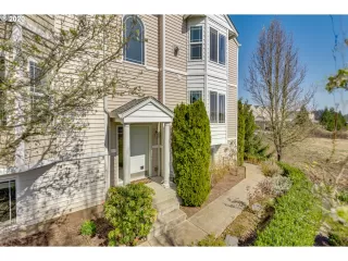 Photo #2: 20366085 Listing