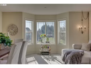 Photo #4: 20366085 Listing