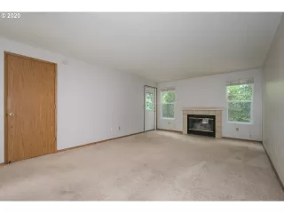 Photo #1: 20366273 Listing