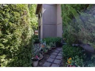 Photo #3: 20366506 Listing 