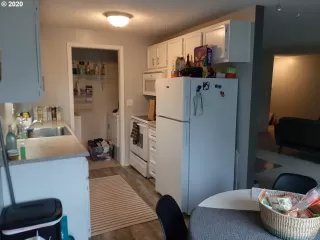 Photo #4: 20366925 Listing