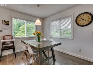 Photo #2: 20367917 Listing