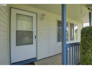 Photo #2: 20367999 Listing