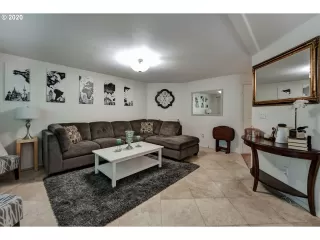 Photo #3: 20368297 Listing