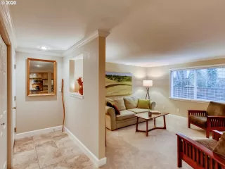 Photo #2: 20368569 Listing