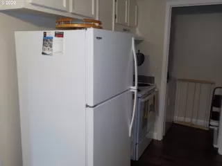 Photo #5: 20368803 Listing