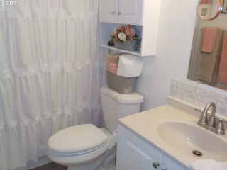 Photo #6: 20368803 Listing