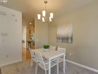 Photo #6: 20369144 Listing