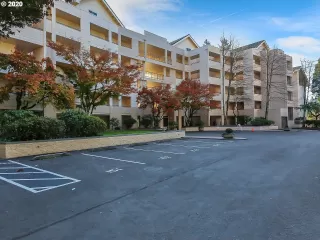 Photo #2: 20369163 Listing