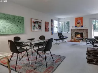 Photo #5: 20369163 Listing