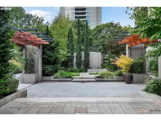Photo #2: 20369943 Listing