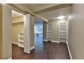 Photo #2: 20370124 Listing