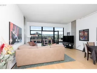 Photo #3: 20370126 Listing 