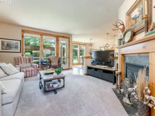 Photo #2: 203713557 Listing 