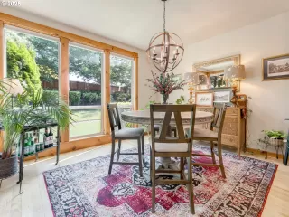 Photo #5: 203713557 Listing 