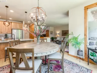 Photo #6: 203713557 Listing 