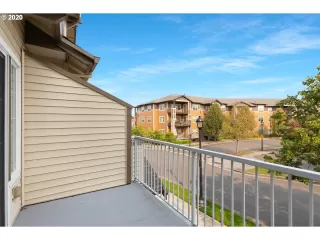Photo #5: 20371599 Listing 