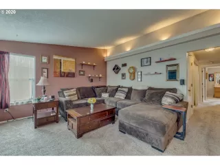 Photo #1: 20371909 Listing 