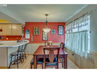 Photo #3: 20371909 Listing 