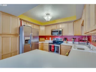 Photo #6: 20371909 Listing 