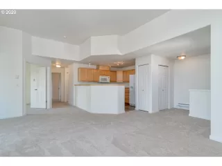 Photo #2: 20373090 Listing