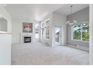 Photo #3: 20373090 Listing