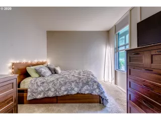 Photo #2: 20374090 Listing