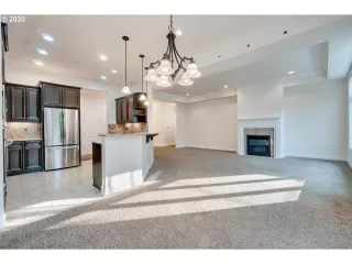 Photo #4: 20374749 Listing 