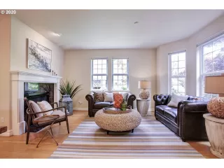 Photo #3: 20374910 Listing 