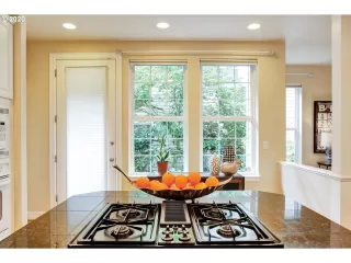 Photo #4: 20374910 Listing 
