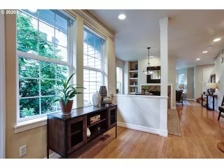 Photo #5: 20374910 Listing 