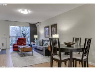 Photo #1: 20374973 Listing 